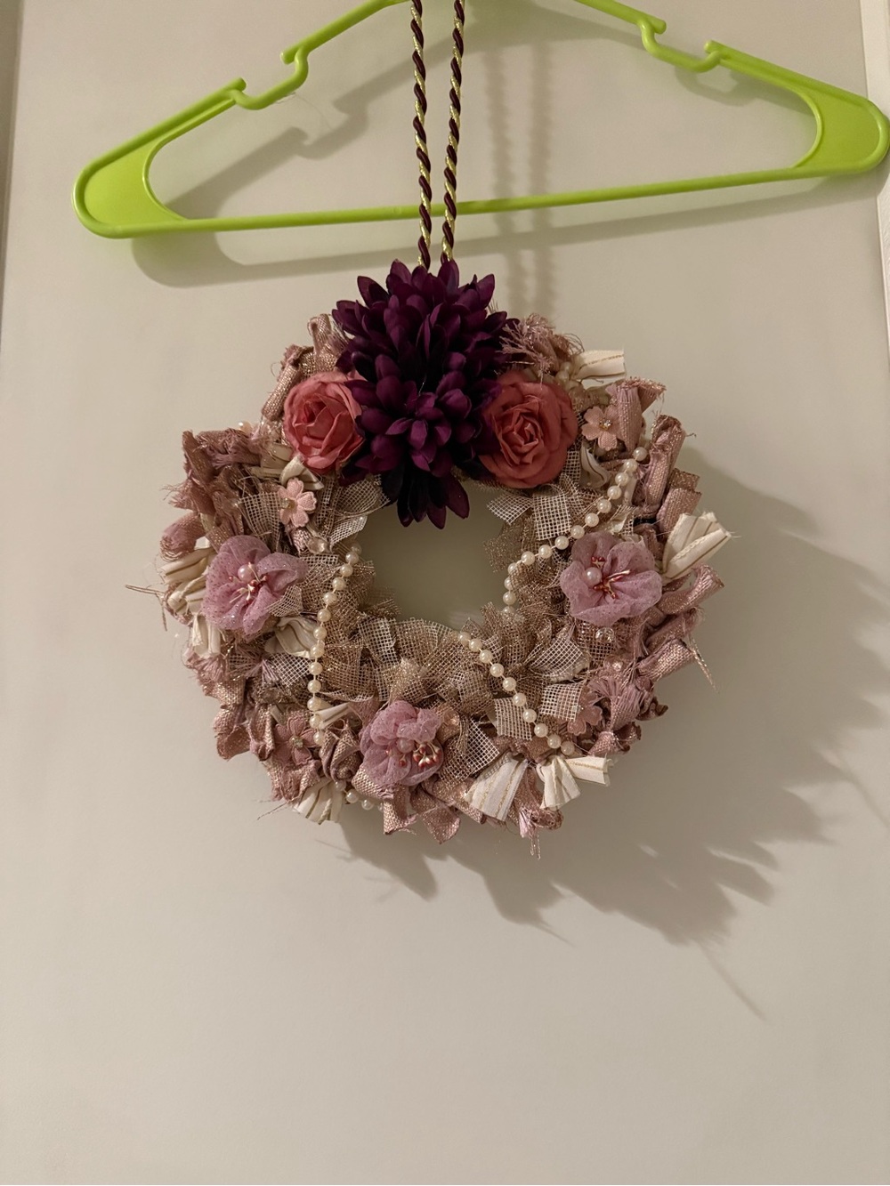 Floral Fabric Mini Wreath Hanging Accessory - Mauve
